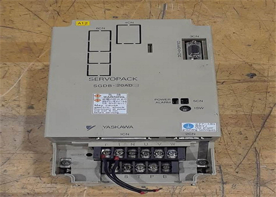 Yaskawa SGDB-20AD AC SERVO-VERSTÄRKER 200-230V 12A 1,8KW 3-PHASIGE Positionssteuerung