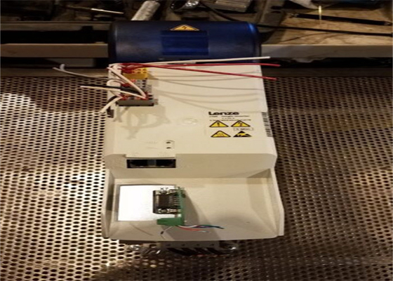 Lenze E70ACMSE0644SA1ETR SERVO-INVERTER I700 STANDARDUMGEBUNG