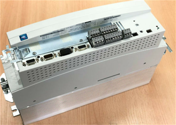 Lenze EVS9323-ER SERVO CONTROLLER SERIE 9300 400/480 VAC 1,5 KW (2 HP) SERVO REGISTER CONTROLLER