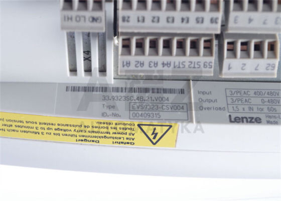 Lenze EVS9324-CSV004 SERVO CONTROLLER 9300 SERIE 400/480 VAC 3,0 KW (4 PS)