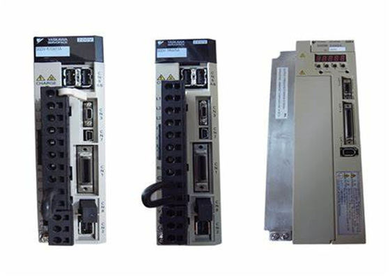 Industrieller Servomotor 30 Watt Yaskawa Elektrische SGD-A3AN Original Neues