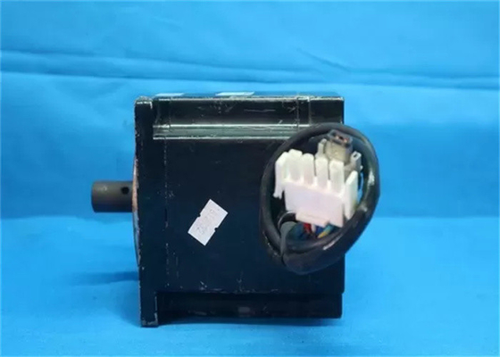 Yaskawa SGMPS-15ACA41 Neuer AC-Servomotor 200V 1 Jahr Garantie