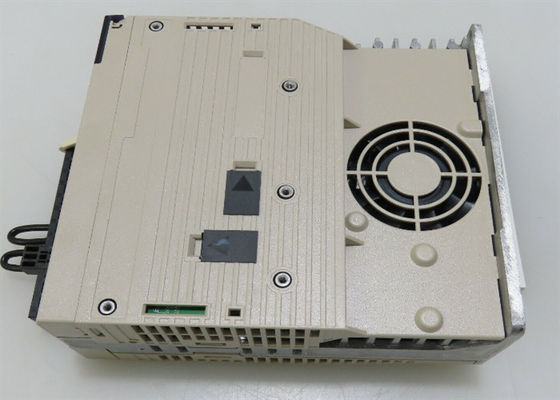 Yaskawa Brandneue SGDV-3R8A01A Wechselstrom-Servo-Antriebe in Original-Box