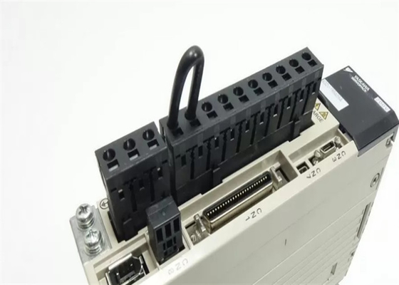 SGDV-7R6A05A Yasakwa Brandneuer Wechselstrom-Servoverstärker 1kw im Original