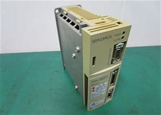 Brandneue Originalbox Yaskawa SGDA-A5AP Industrie-Servoantriebe