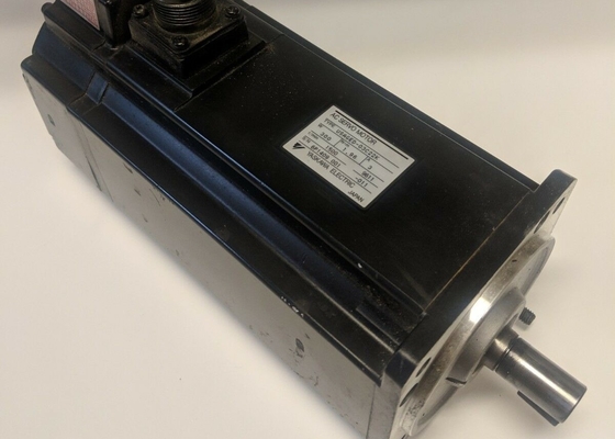 YASKAWA USAGED-03C22K AC-Servomotor 300 W 8192 PPR Inkrementalgeber