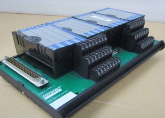 AB 1326AB-B515E-M2L BRUSCHLESS AC SERVO MOTOR 380-460 VOLTS Wechselstrom 50-60 Hertz