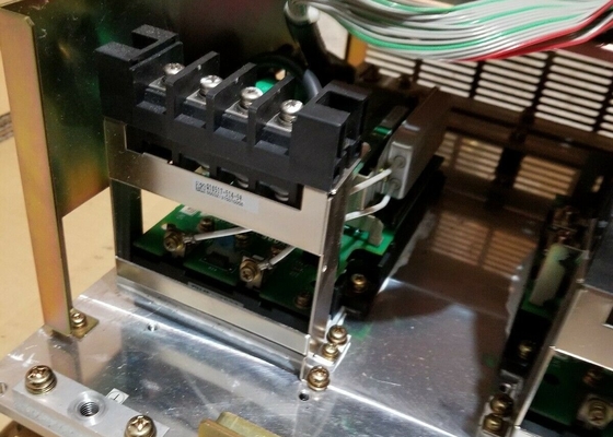 YASKAWA CACR-2E-NJ1 AC DRIVE Steuerung Industrie-Komponenten