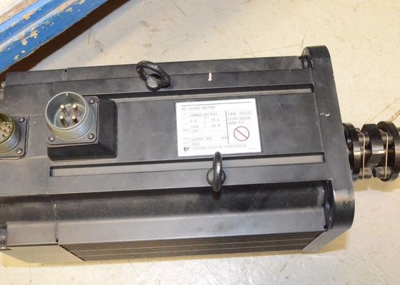 Japan Yaskawa USAMED-20-TV11 Servomotor 2,0 kW im Originalkästchen