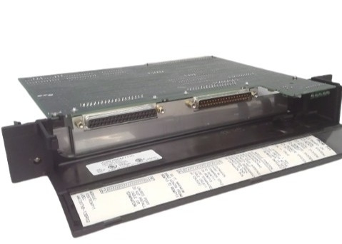 IC697RCM711 GE Redundanz-Kommunikationsmodul 5 LED-Anzeigen Verbindet sich mit MS-DOS
