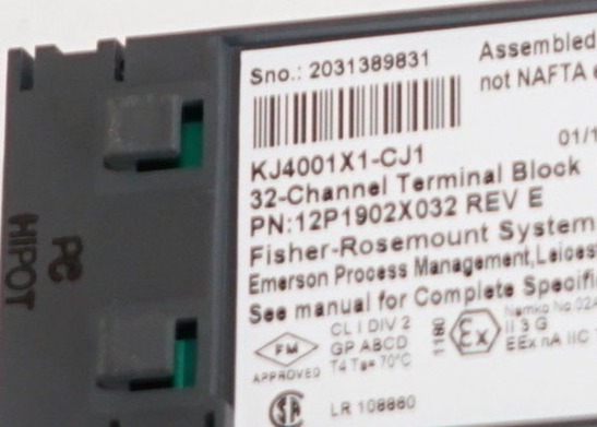 EMERSON KJ4001X1-CJ1 32-Kanal-Klemmenblock 30 VDC 1 mm Spitze 150 Hz
