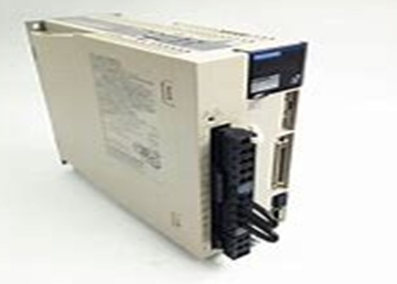 SGD7S-5R5A00A  YASKAWA Servoantrieb SIGMA-7 SERIE  ANALOGE SPANNUNG IMPULSFOLGE