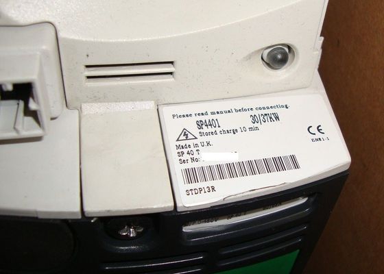 Frequenz-Antriebs-Steuerungstechniken Unidrive SP 66 lbs 50 HP EMERSON SP4401 variable 37 Kilowatt