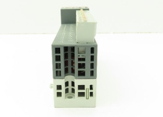 Eingabeeinheit 8DI 230VAC DI571 1TNE968902R2103 S500 Digital PLC AC500