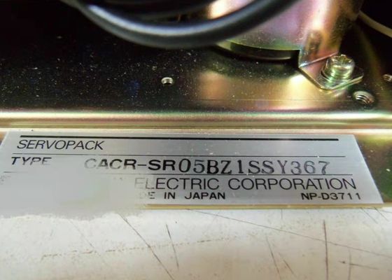 Yaskawa CACR Serie Servomotor Neu in der Originalverpackung 230V