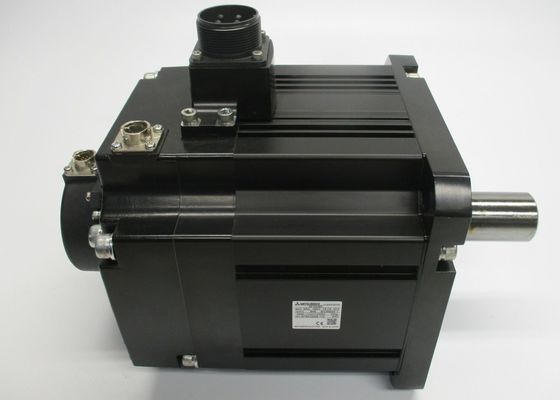 SERVOmotor Mitsubishis HF303BS-A48 12,7 Ampere 3 Kilowatt 2000 U/min 184 V der PHASEN-3