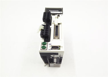 Antriebs-Position Control200W MHMJ022G1U+MADKT1507E Panasonic Wechselstrom-Servomotor0.64nm