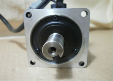 NEUE VORLAGEN-Wechselstromservomotor 0.637N.M 3000r/mim SGMAH-02A1F-AP51 Yaskawa