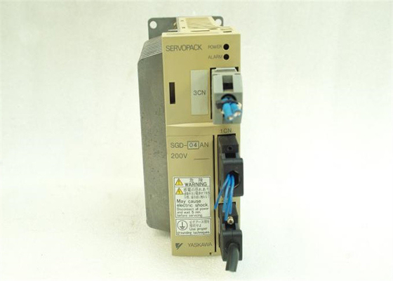 Yaskawa Brand SGD-04AN 200V AC Servo Drives New In Original Box