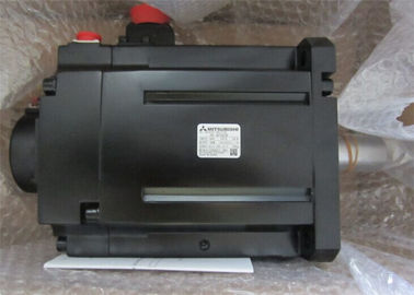 Mitsubishi Industrial Servo Motor HC SERIES HC-SF702B 35AMP 7KW 2000R / MIN