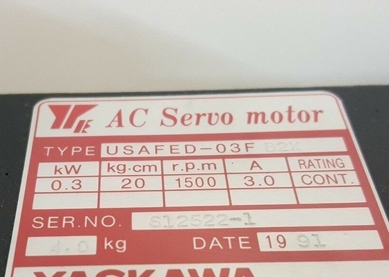 Motors-AC YASKAWA Servo USAFED-03F-B2X Totally-Enclosed Self-Cooled Type