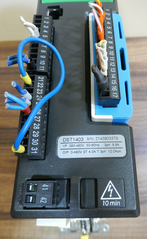 3098-0059 EMERSON Control Techniques Servoantrieb/Servosteuerung 3-PHASIG 380-480 VAC 50/60 HZ