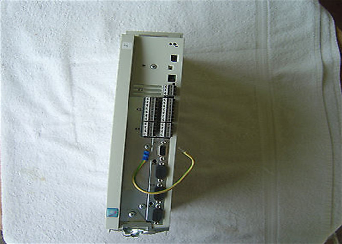 Lenze EVS9324-EK SERVO CONTROLLER 9300 SERIE 400/480 VAC 3,0 KW (4 PS)