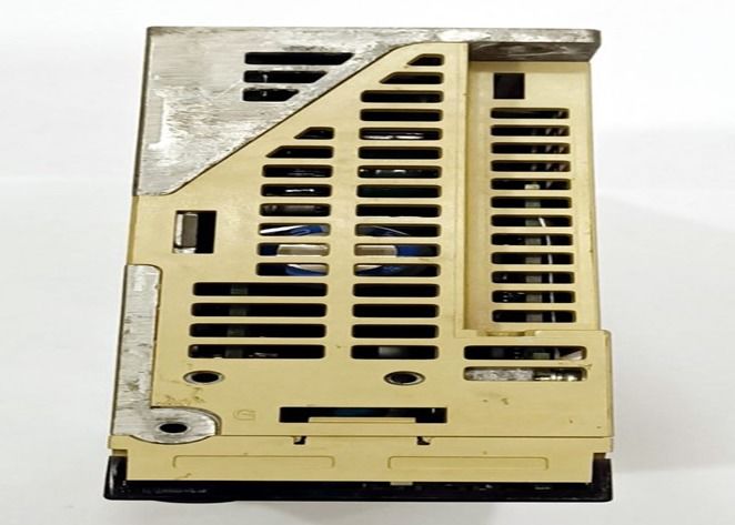 SGDS-02F12A Yaskawa Industrie-Servo-Antriebe brandneues Original